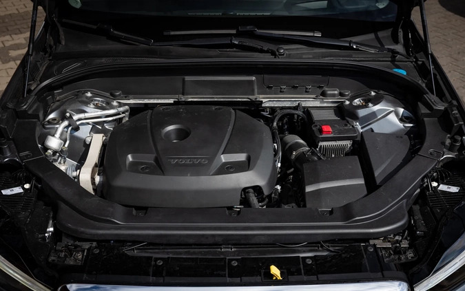 Volvo XC 60 cena 172000 przebieg: 79000, rok produkcji 2021 z Pruszków małe 667